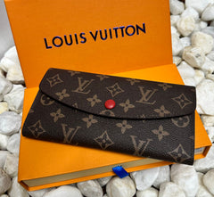 Illuvial Hand wallet with Box