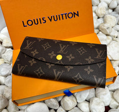 Illuvial Hand wallet with Box