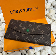 Illuvial Hand wallet with Box