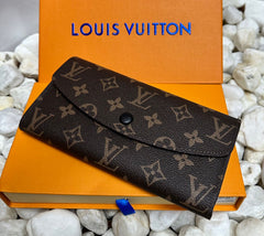 Illuvial Hand wallet with Box