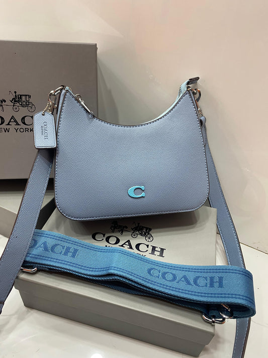 "C" Vivuana NEW YORK HANDBAG with Box